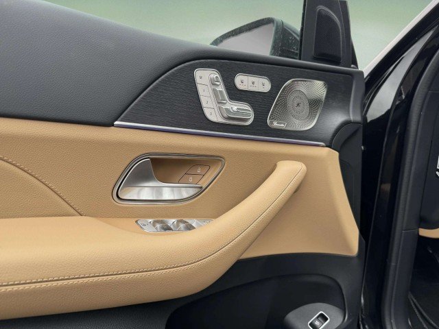 2026 Mercedes-Benz GLS Base - Photo 23