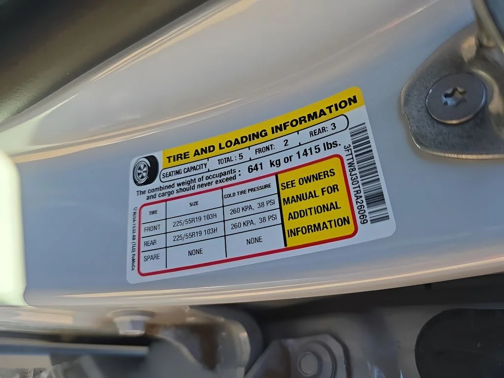 New 2026 Space White Metallic Ford XLT image 40