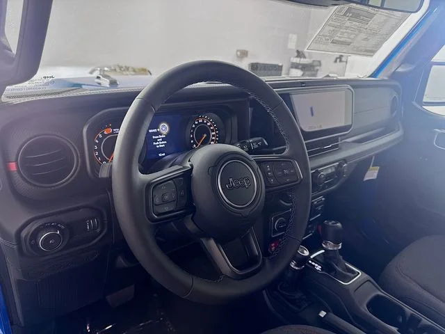 New 2026 Hydro Blue Pearl-Coat Exterior Paint Jeep Rubicon image 9