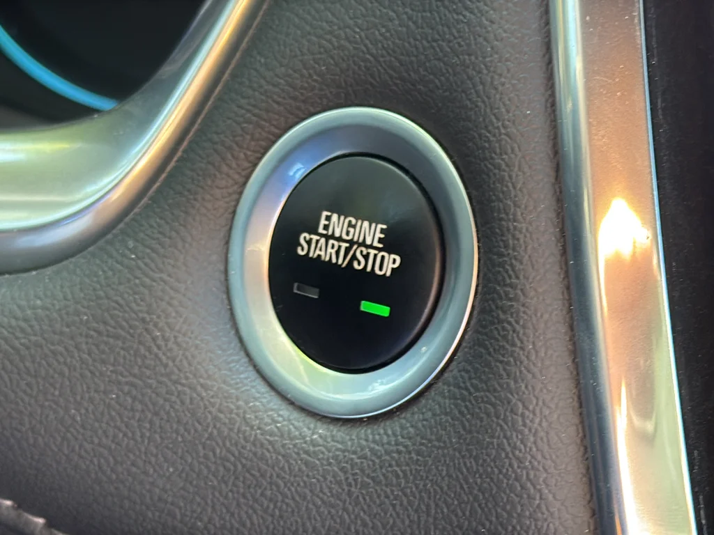 Used 2022 Blue Chevrolet LT image 13