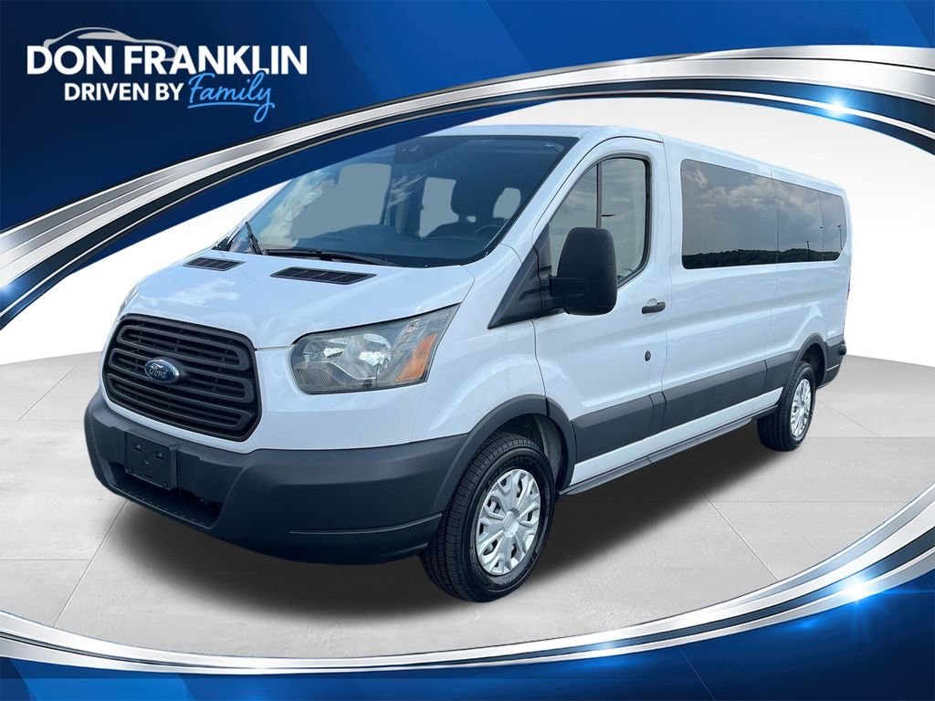 Used 2016 White Ford XL image 1