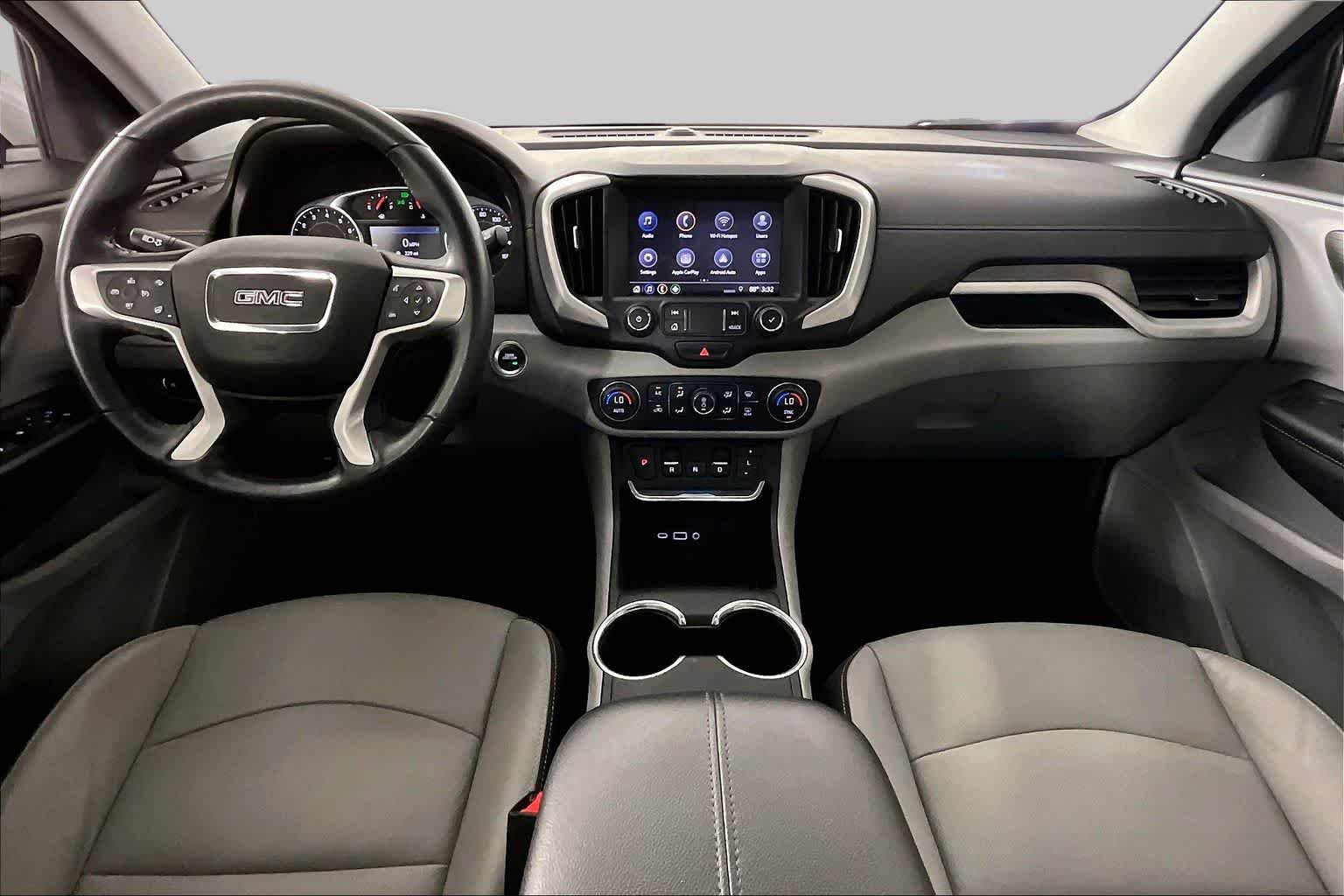 Used 2021 White Frost Tricoat GMC SLT image 15