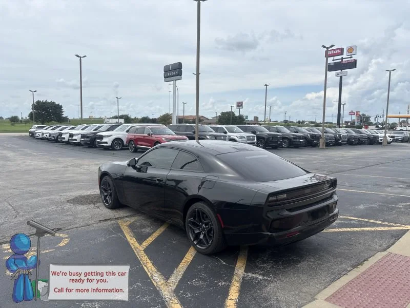 Used 2024 Diamond Black Crystal Pearlcoat Dodge R/T image 3
