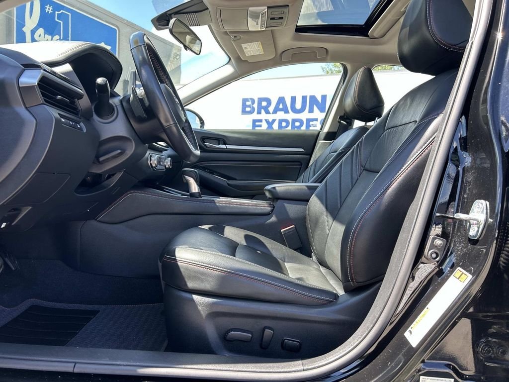 Used 2023 Black Nissan 2.5 SR image 14