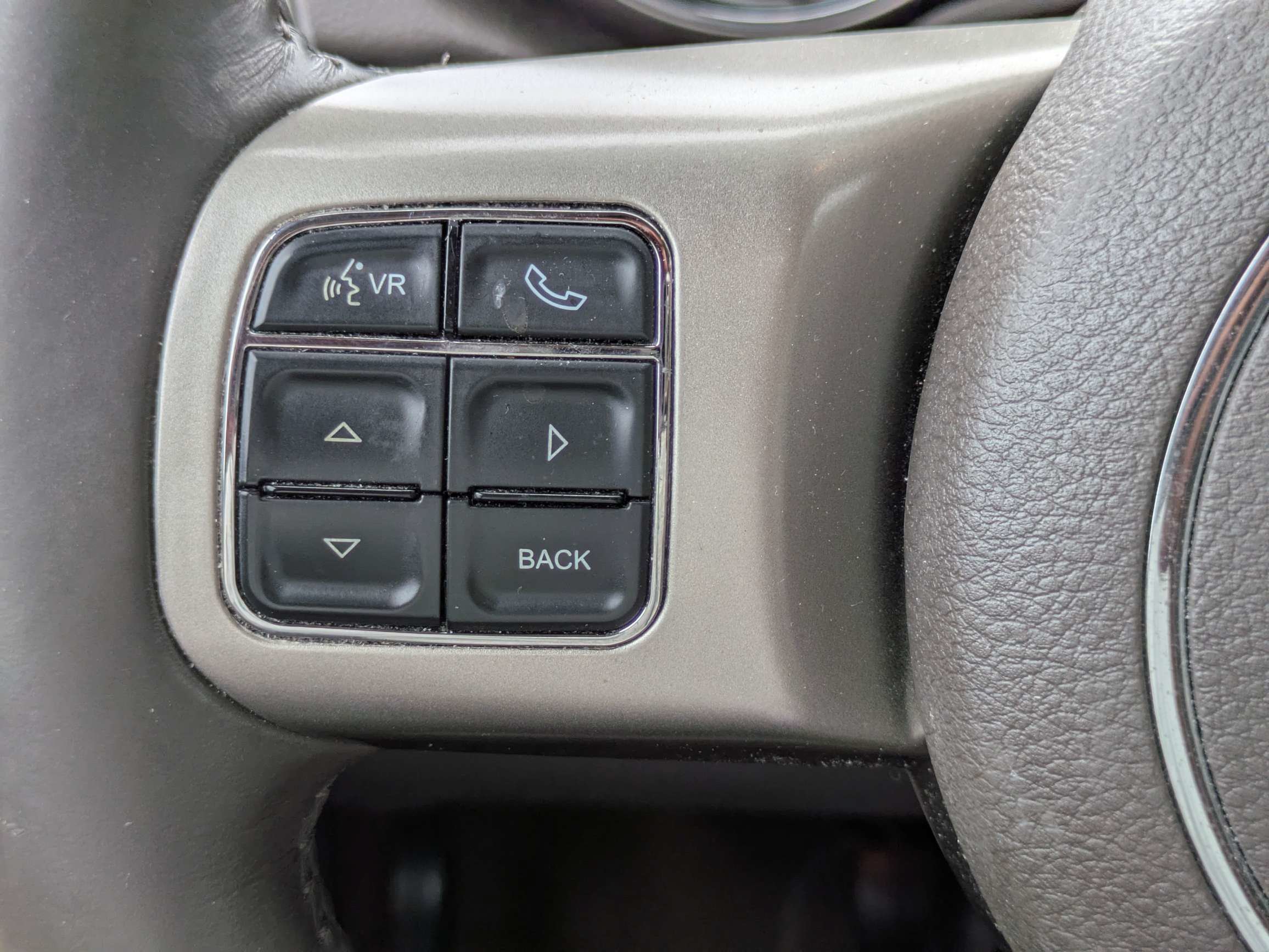 Used 2013 Gray Jeep Laredo image 21