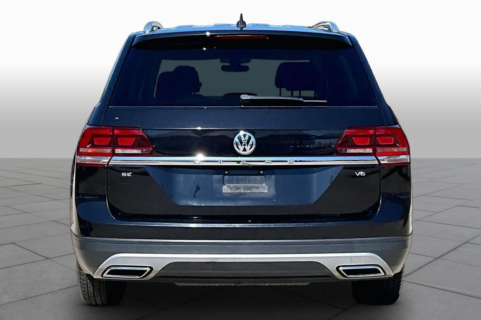 Used 2019 DEEP BLACK PEARL EFFECT Volkswagen 3.6L V6 SE w/Technology image 5
