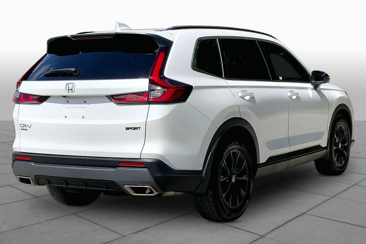Used 2025 Platinum White Pearl Honda Sport image 13