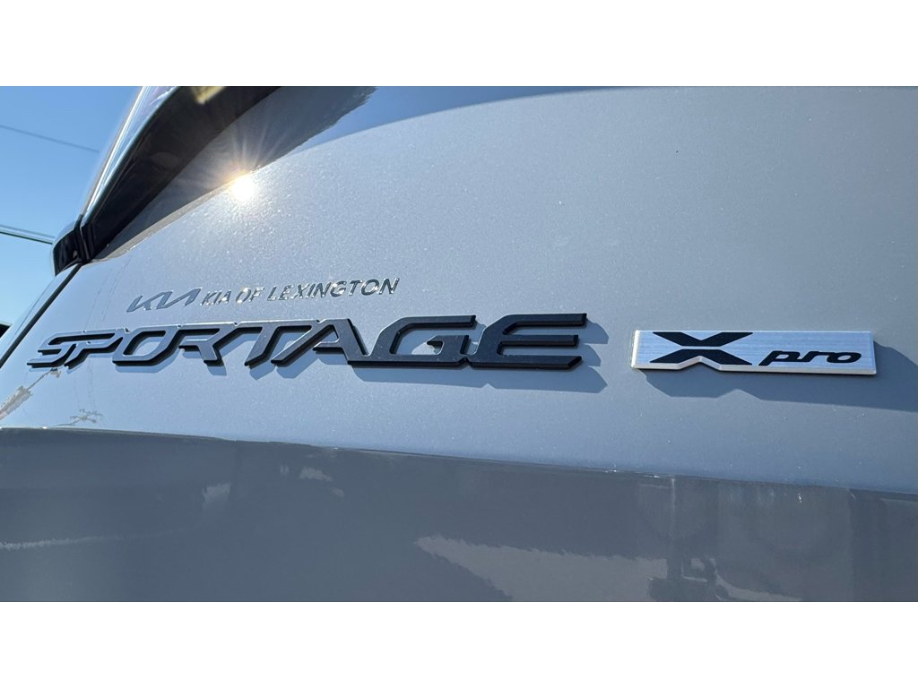 New 2027 Wolf Gray / Black Roof Kia X-Pro Prestige image 6