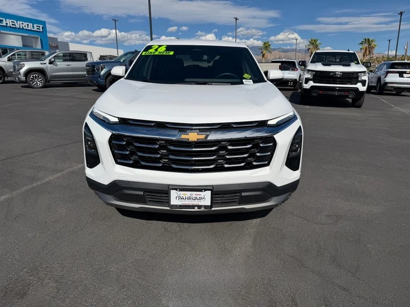 Used 2026 Summit White Chevrolet LT image 8