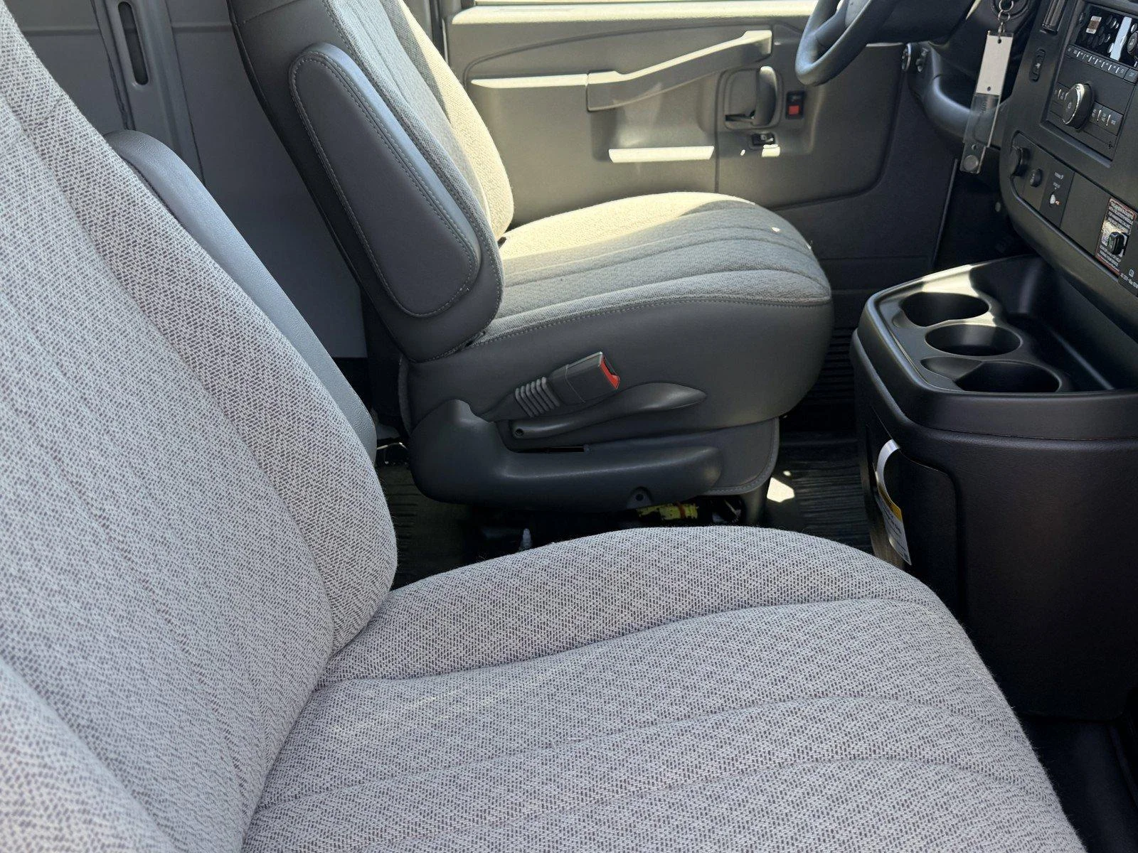 New 2026 Summit White GMC Work Van image 8