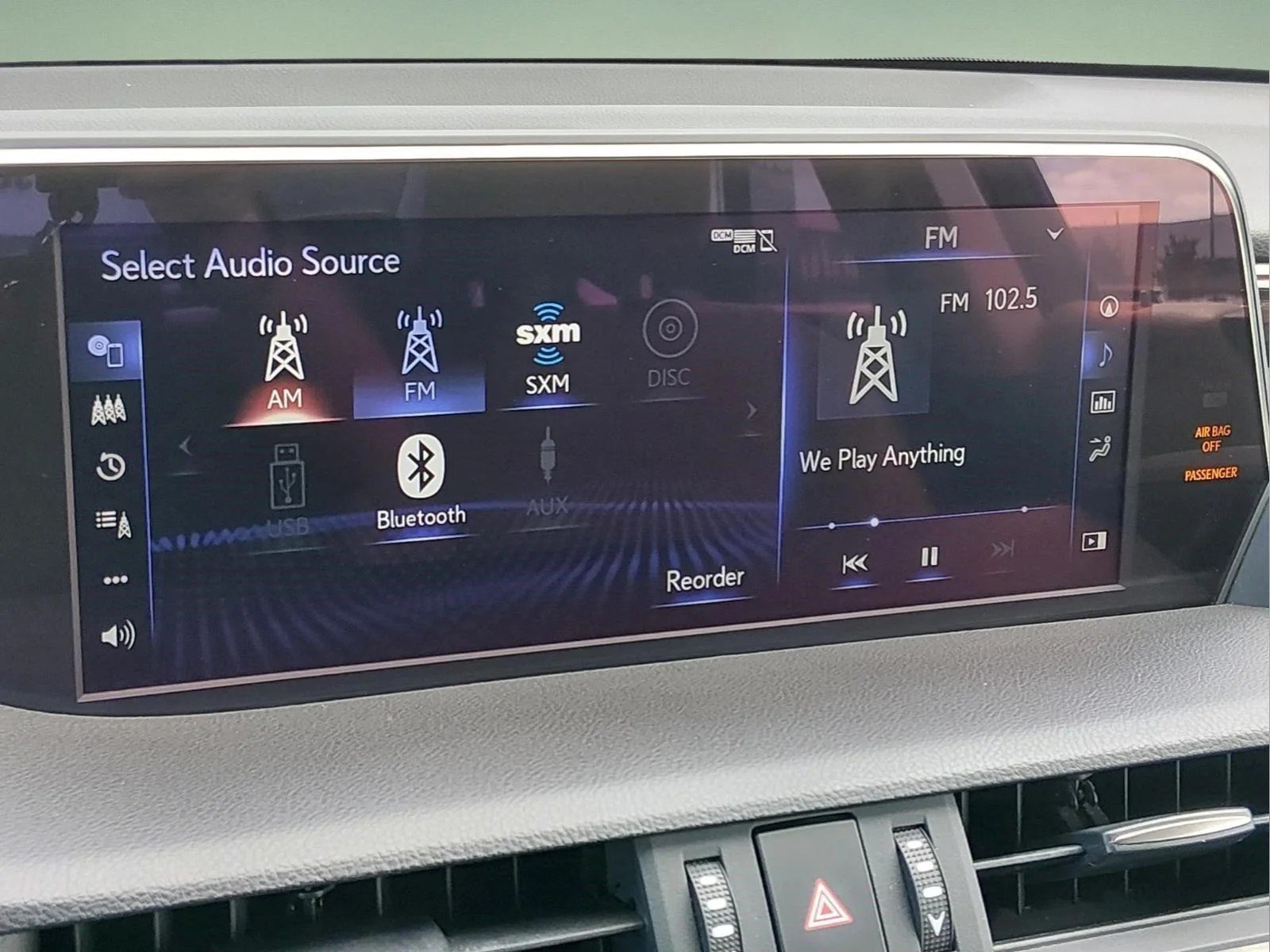 Used 2021 Silver Lining Metallic Lexus ES 300h image 26