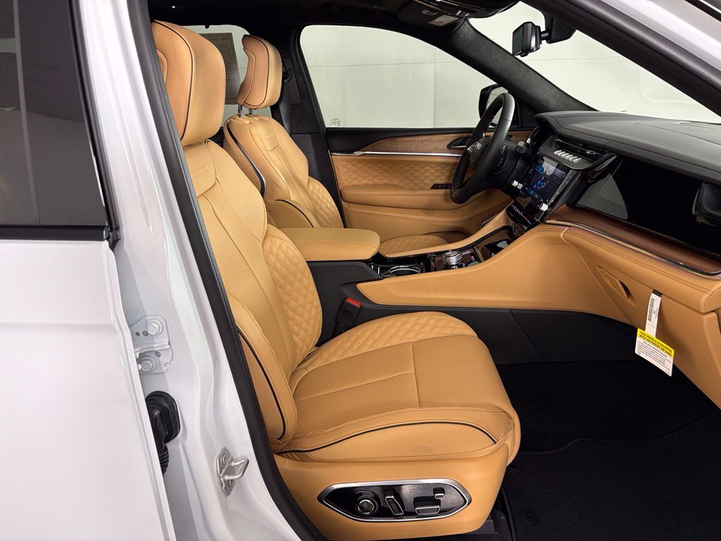 New 2027 Bright White Clear-Coat Paint Jeep Summit image 41