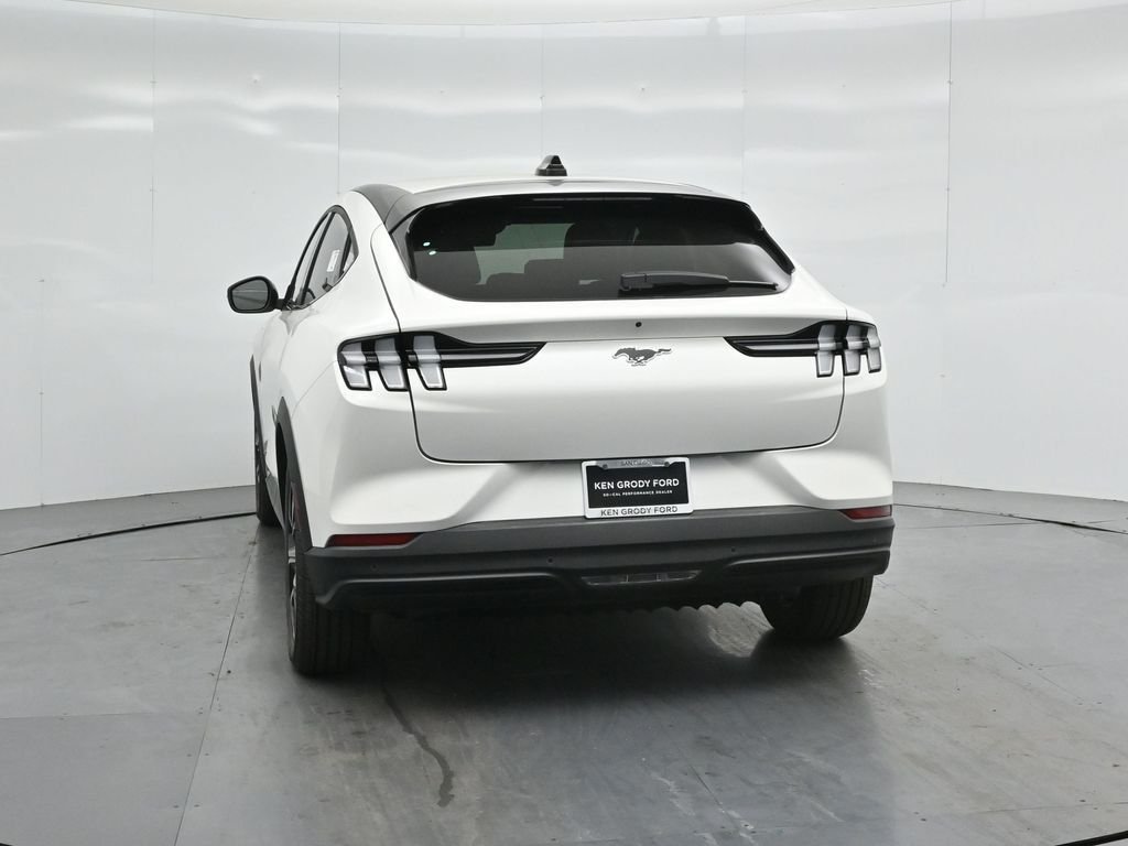 New 2026 Star White Metallic Tri-coat Ford Select image 25