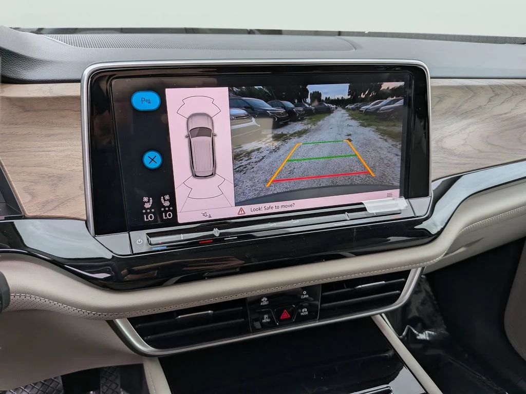 New 2026 Green Volkswagen 2.0T SE w/Technology image 20