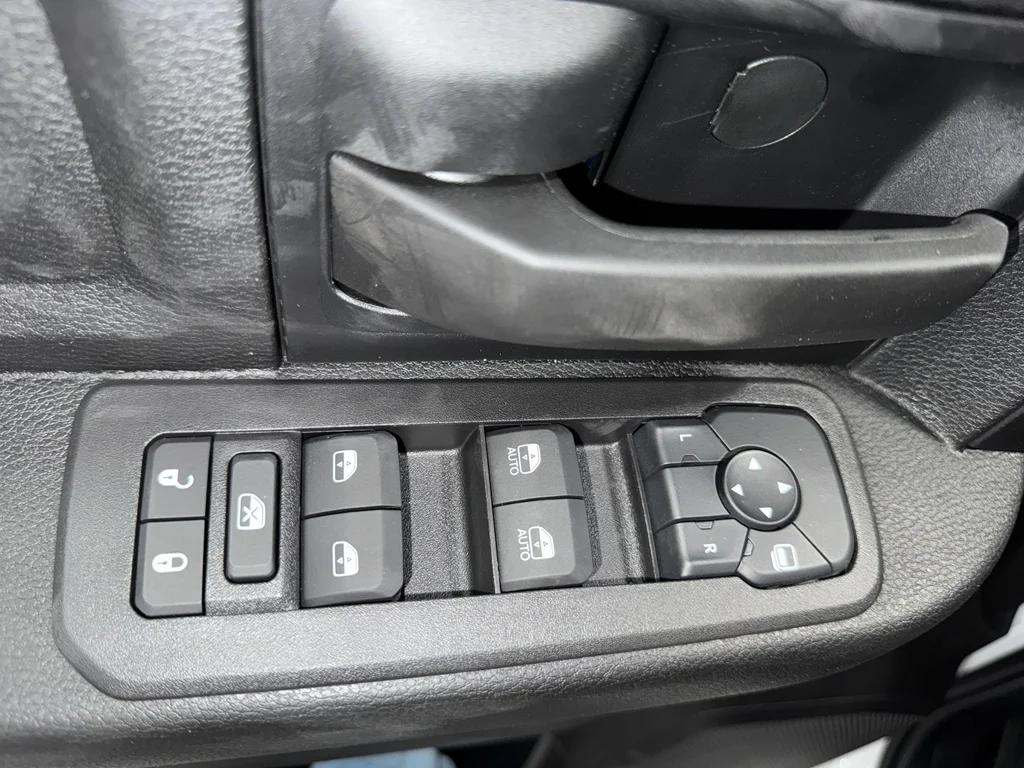 2025 RAM 2500 Tradesman - Photo 31
