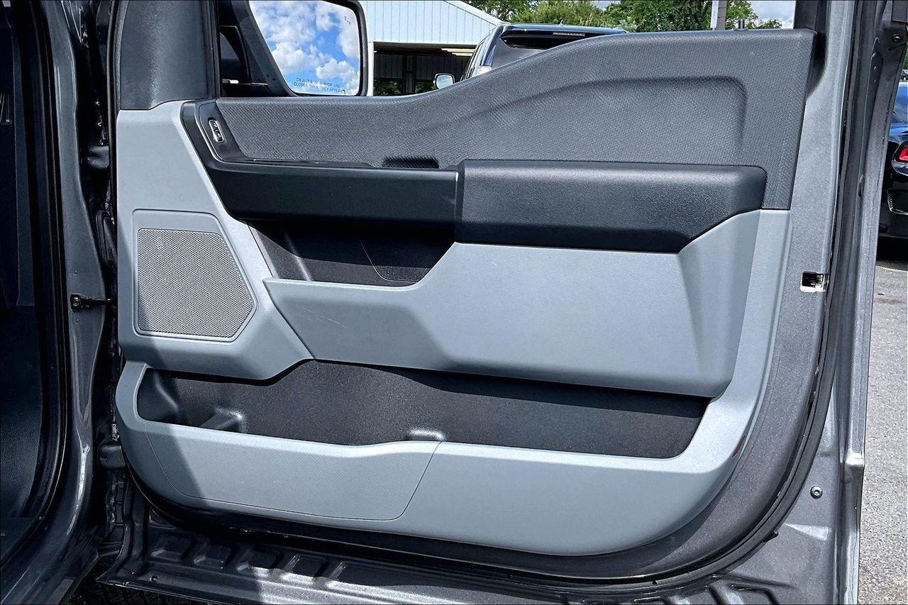 Used 2024 Carbonized Gray Metallic Ford XL image 25