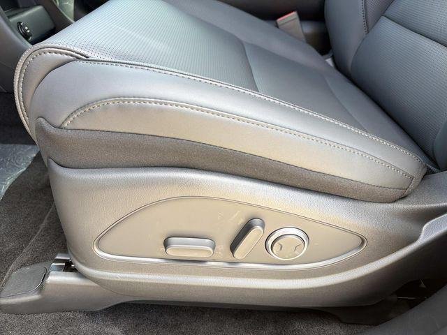 New 2027 Black Hyundai Blue SEL 7P image 10