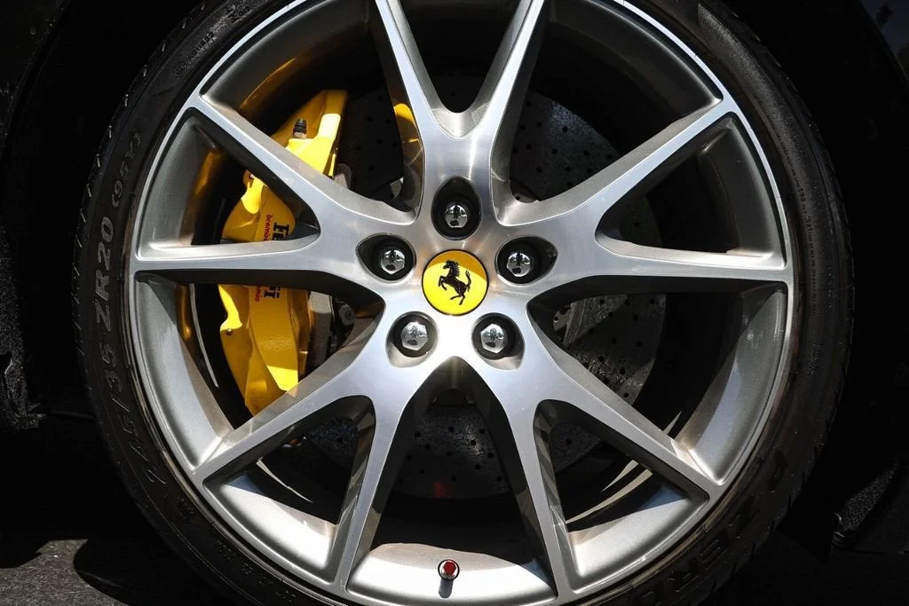 Used 2011 Nero Daytona Ferrari Base image 15