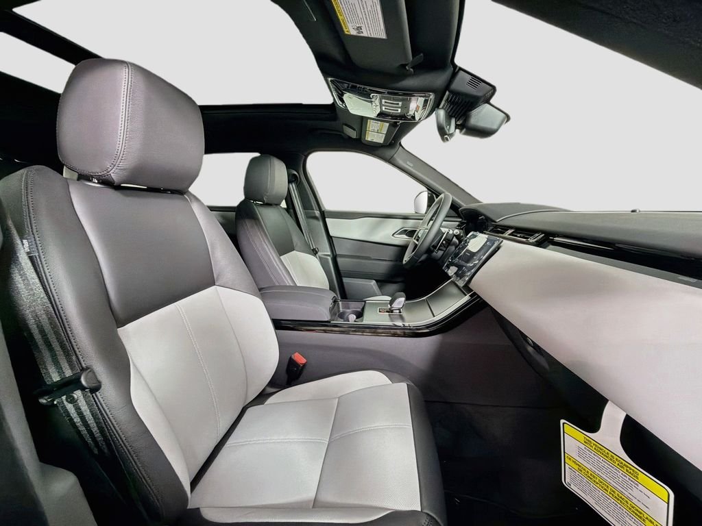 New 2026 Santorini Black Land Rover S image 30