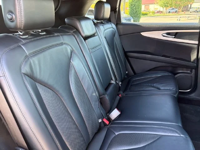 Used 2020 Black Lincoln Standard image 28