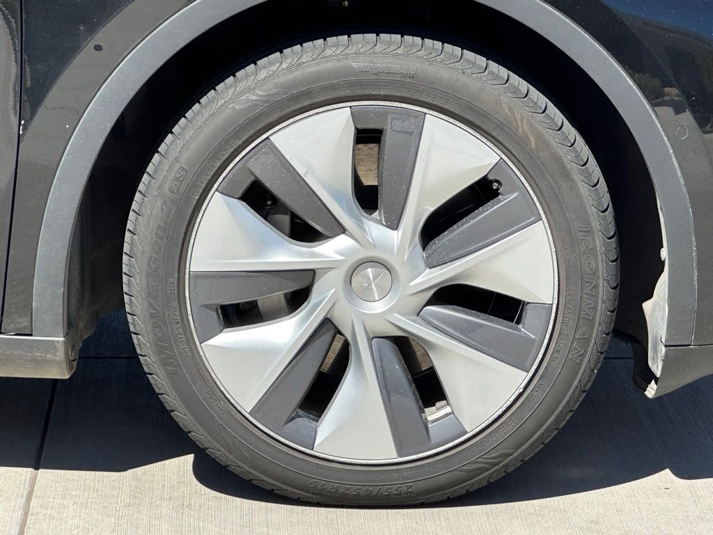 2021 Tesla Model Y Long Range photo 4