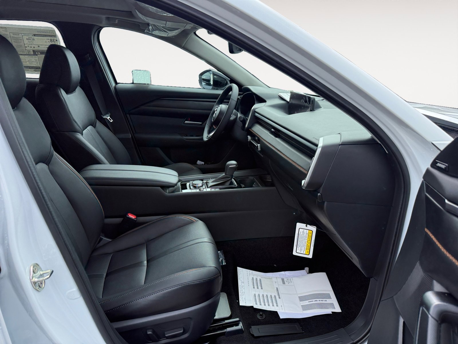 New 2026 Wind Chill Pearl Mazda Premium image 19