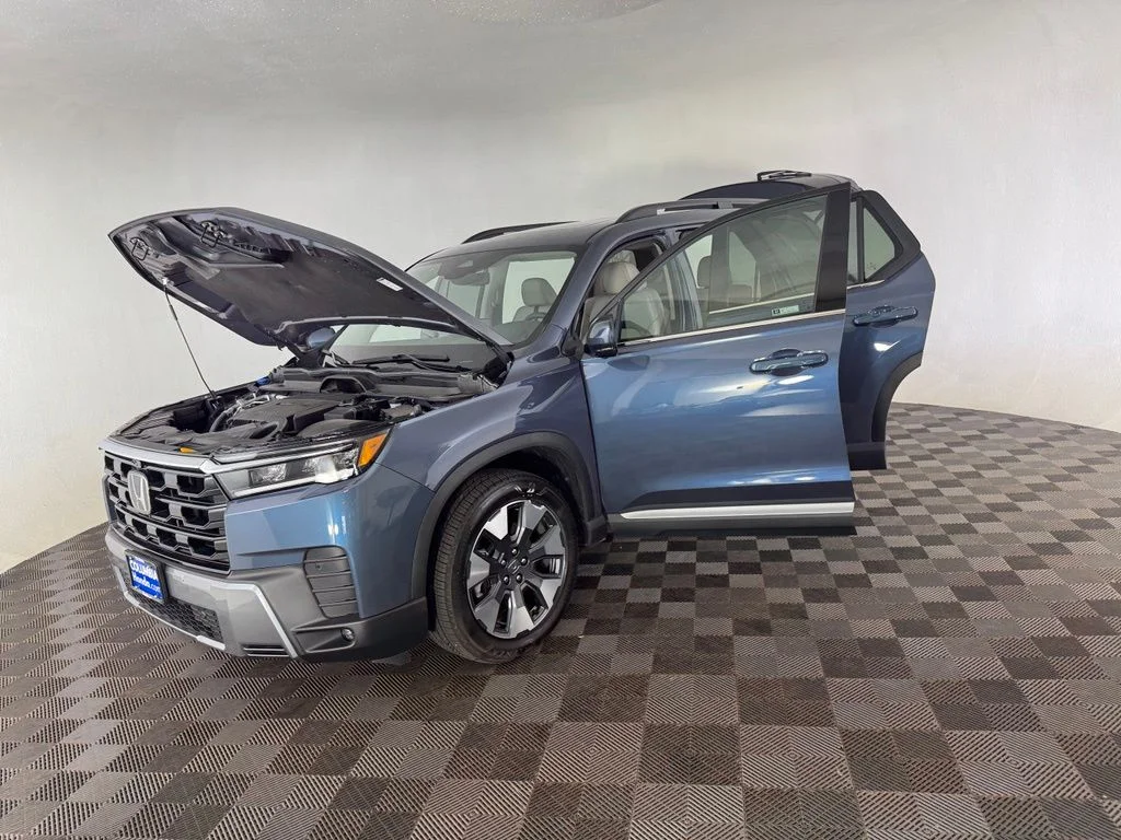 Used 2026 Gray Honda Touring image 13