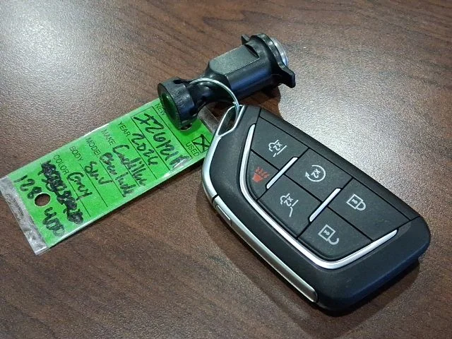 Used 2026 Silver Cadillac Platinum Sport image 30