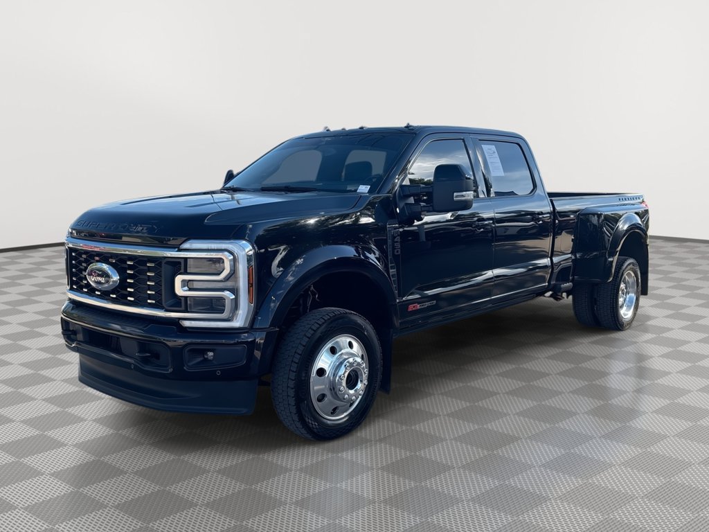 2025 Ford F-450 Super Duty Platinum