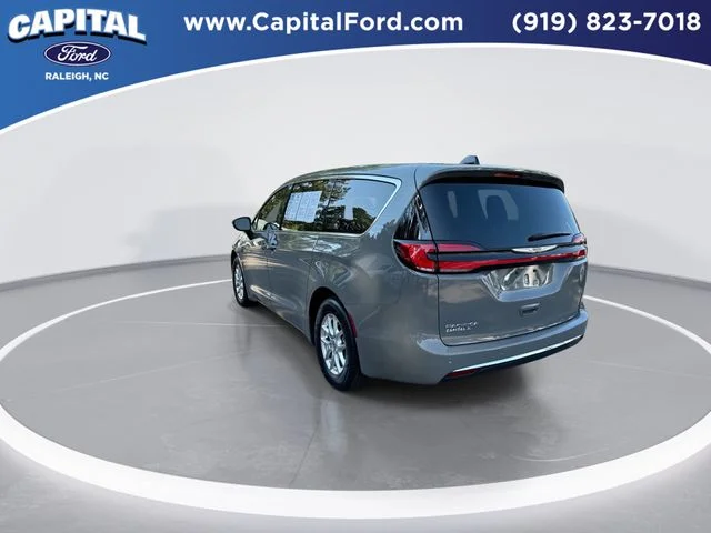 Used 2023 White Chrysler Touring L image 6