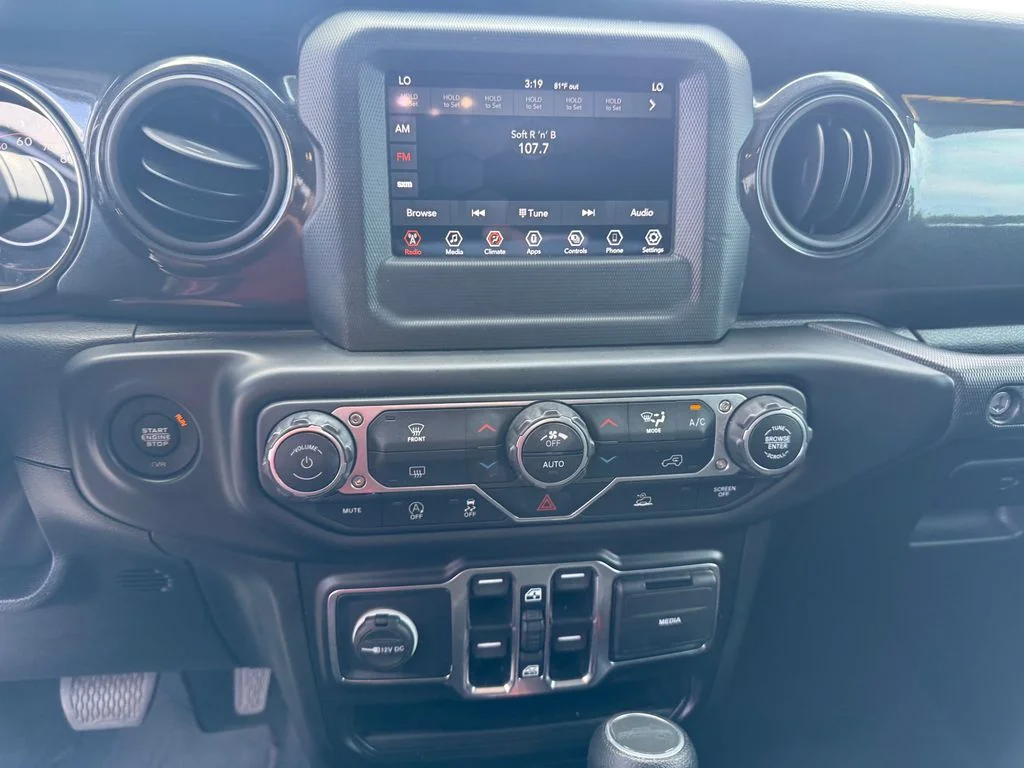 Used 2022 Black Jeep Sport image 11