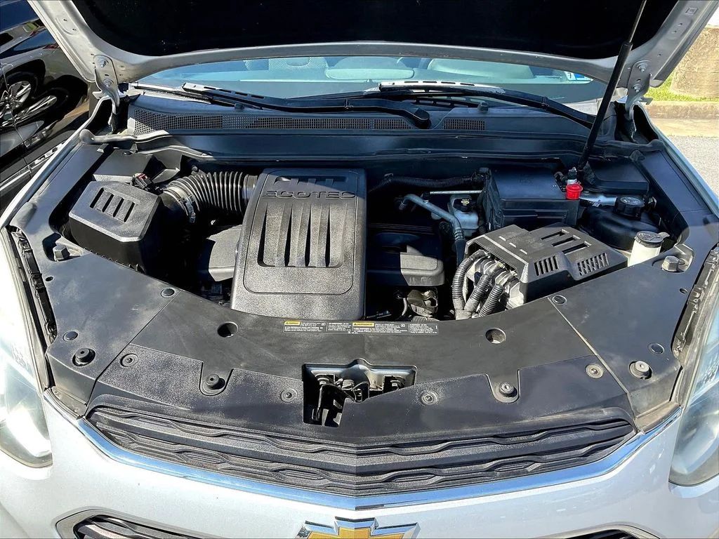 Used 2016 Silver Ice Metallic Chevrolet LS image 30