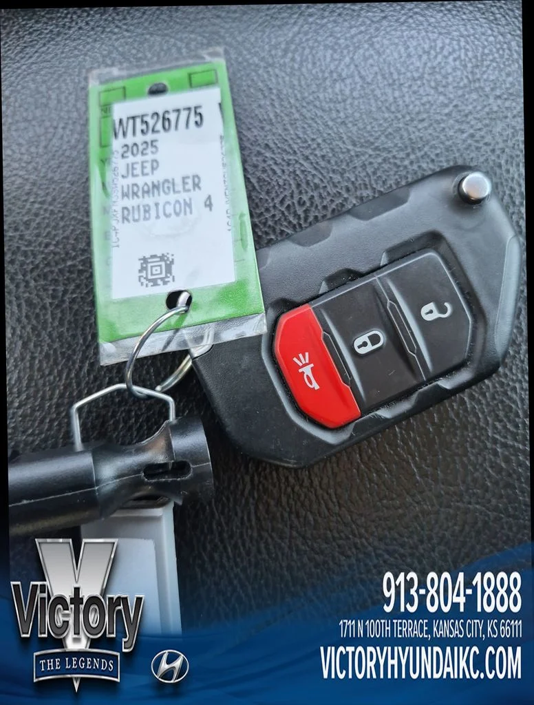 Used 2025 Blue Jeep Rubicon image 28