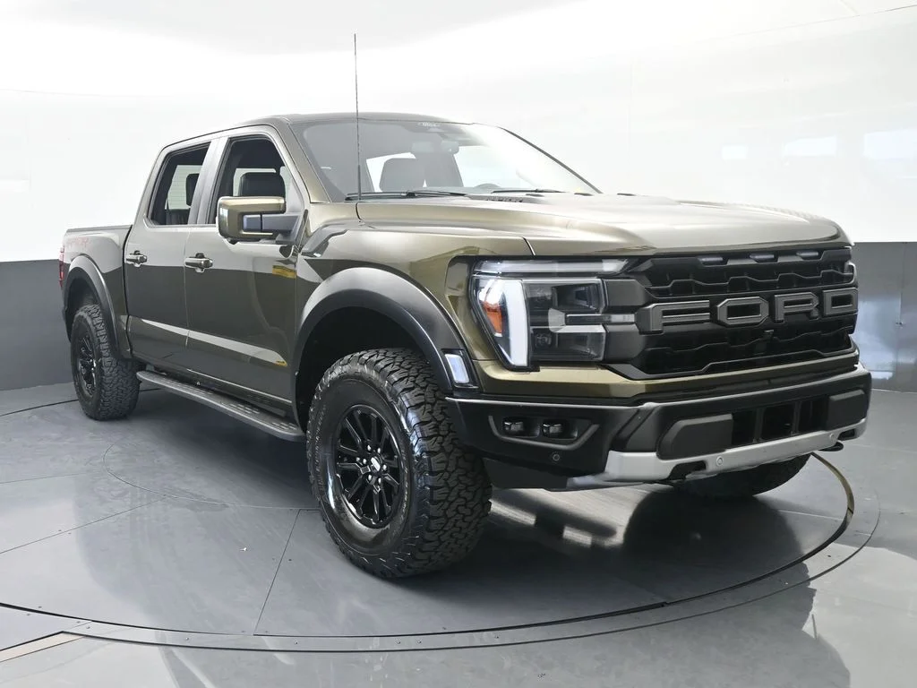 Used 2025 Green Ford Raptor image 9