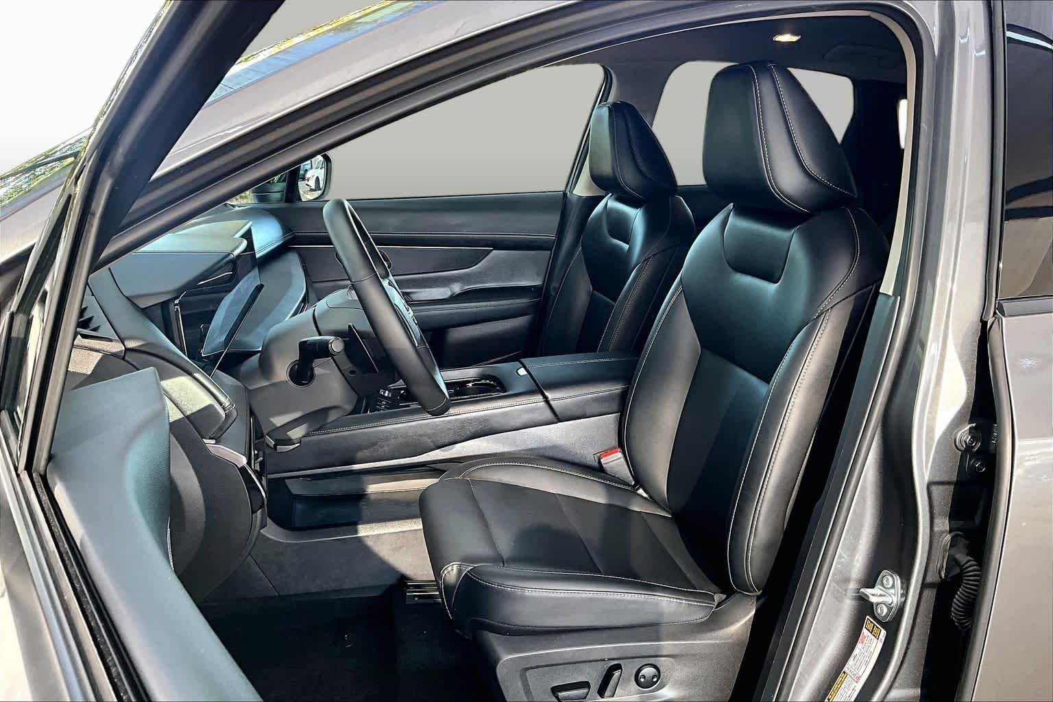 Used 2025 Gun Metallic Nissan SV image 8