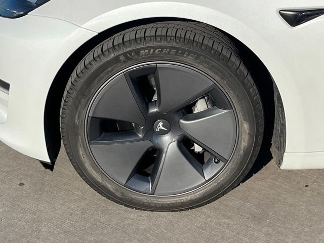 Used 2023 Pearl White Multi-Coat Tesla  image 4