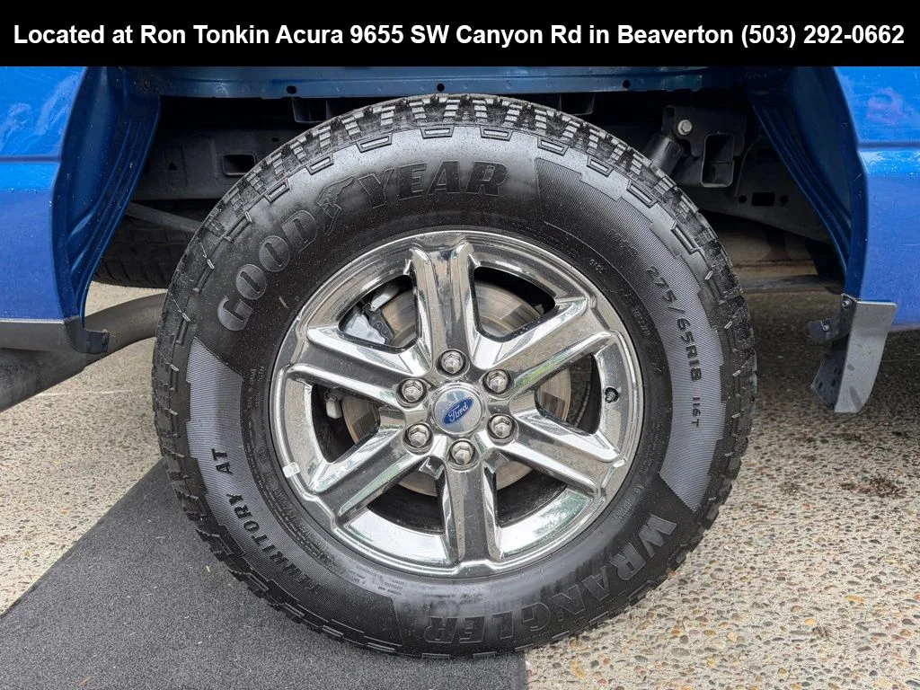 Used 2025 Atlas Blue Metallic Ford XLT image 9