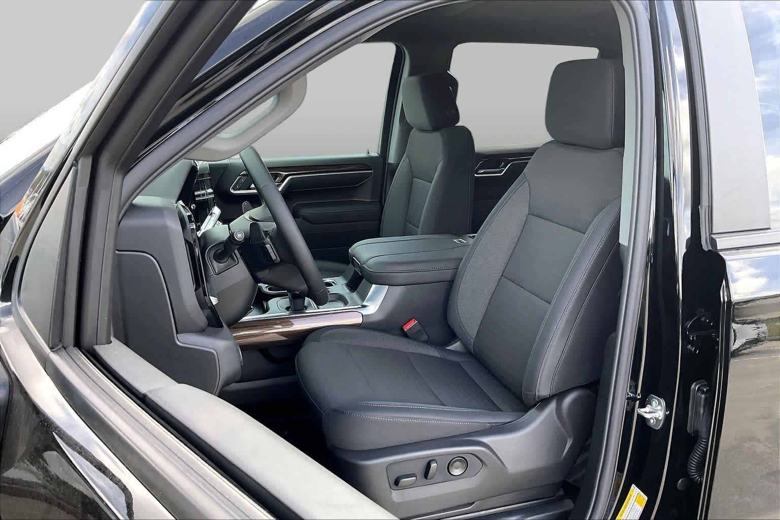 2026 Chevrolet Silverado 1500 LT - Photo 10