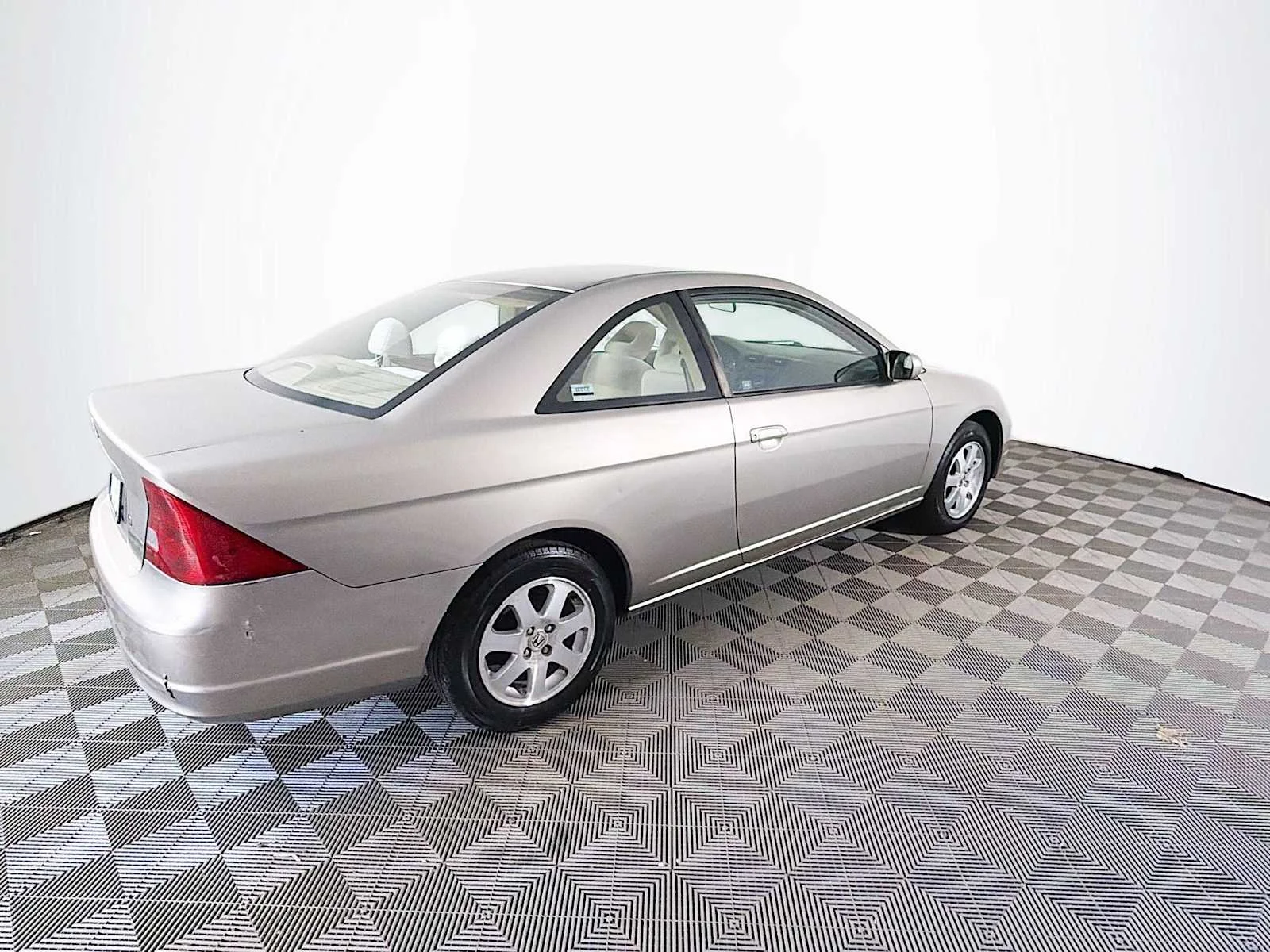 Used 2003  Honda EX image 4