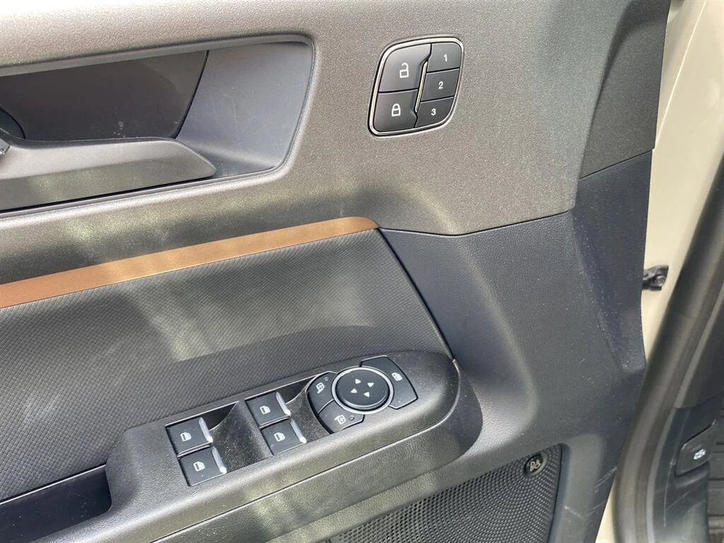 Used 2025 Desert Sand Ford Outer Banks image 16