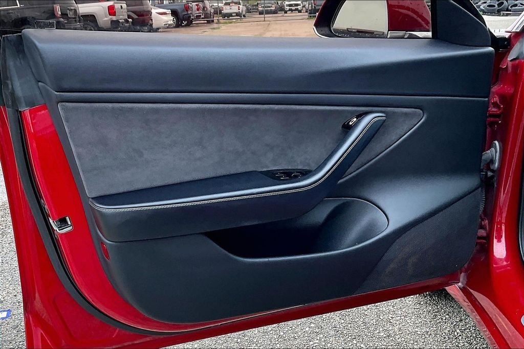Used 2018  Tesla Long Range image 16