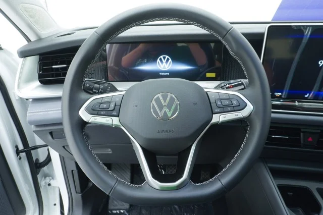 New 2026 Pure White Volkswagen 2.0T SE image 22