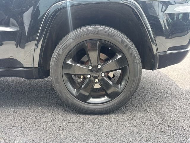 Used 2015 Black Jeep Altitude image 8