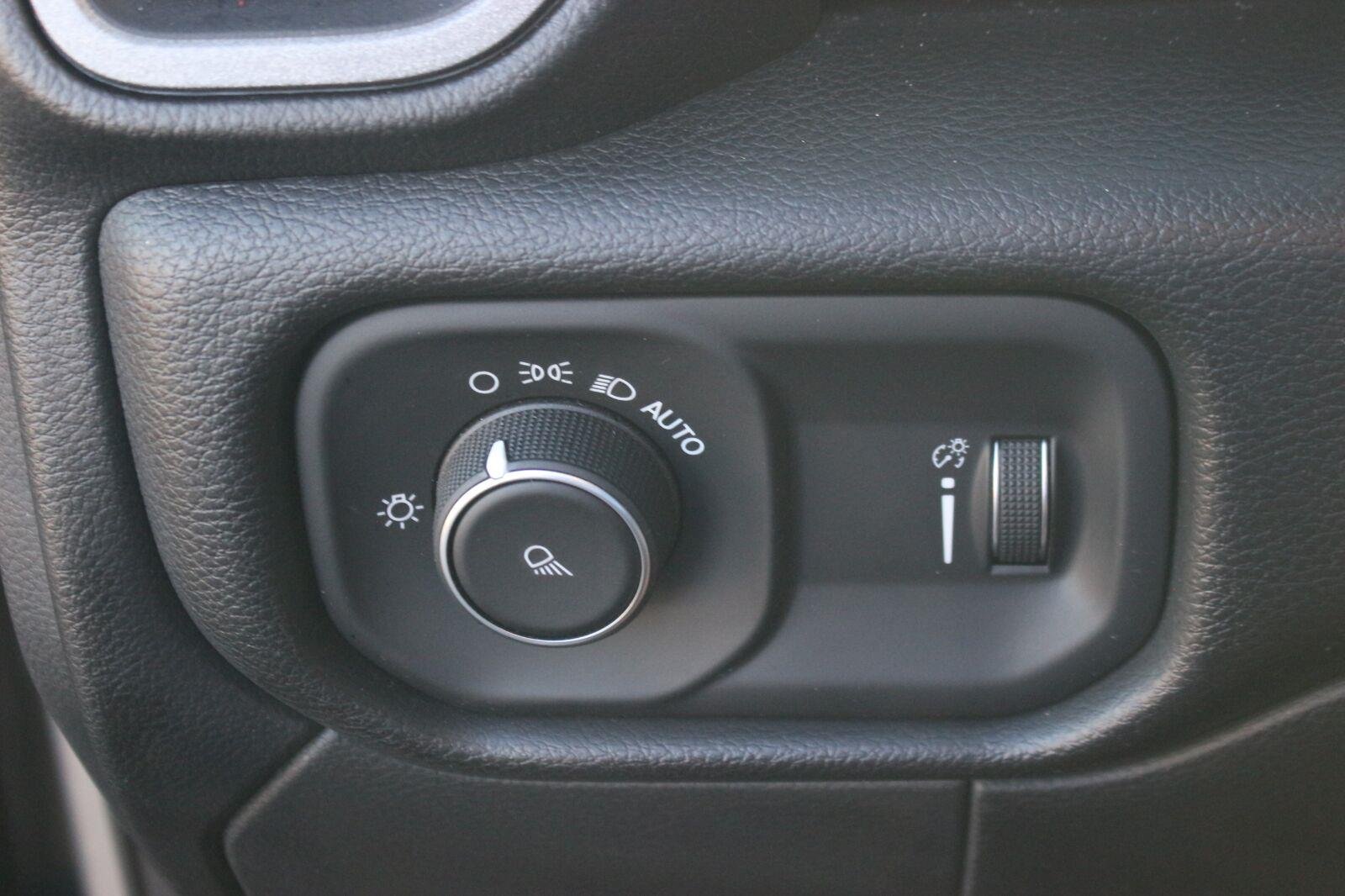 Used 2024 Silver Ram Tradesman image 32
