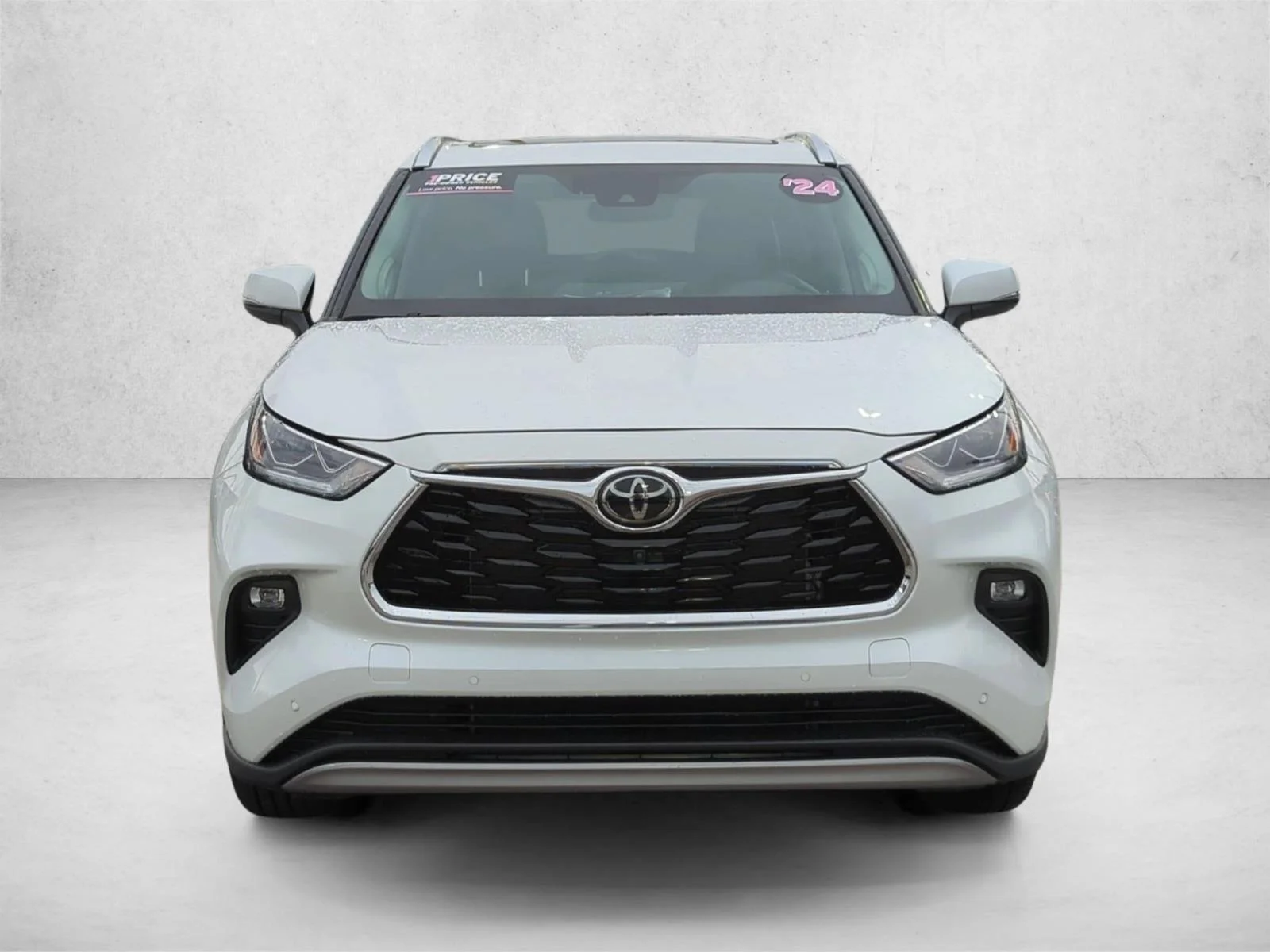 Used 2024 Wind Chill Pearl Toyota Platinum image 2