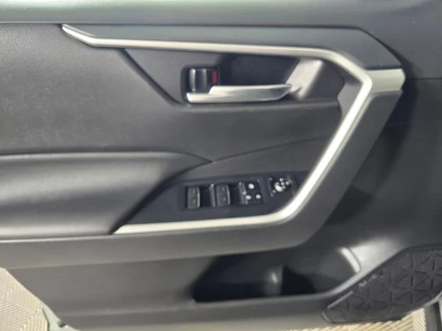 Used 2022 Gray Toyota XLE image 16