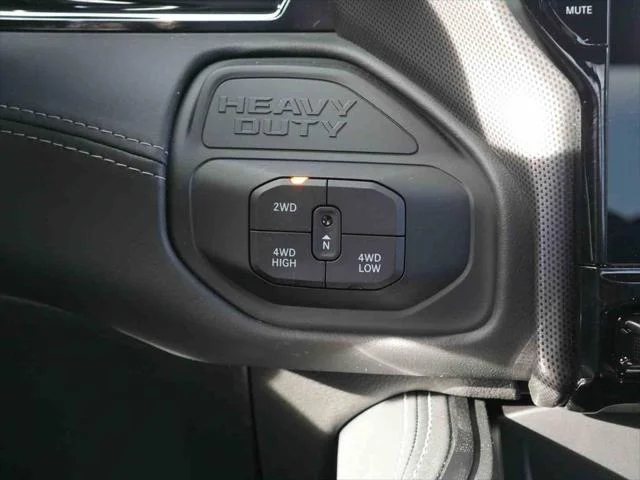 2026 RAM 3500 Limited - Photo 6
