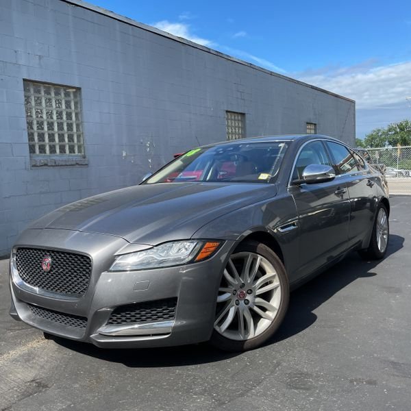 2018 Jaguar XF 35t Prestige AWD's photo