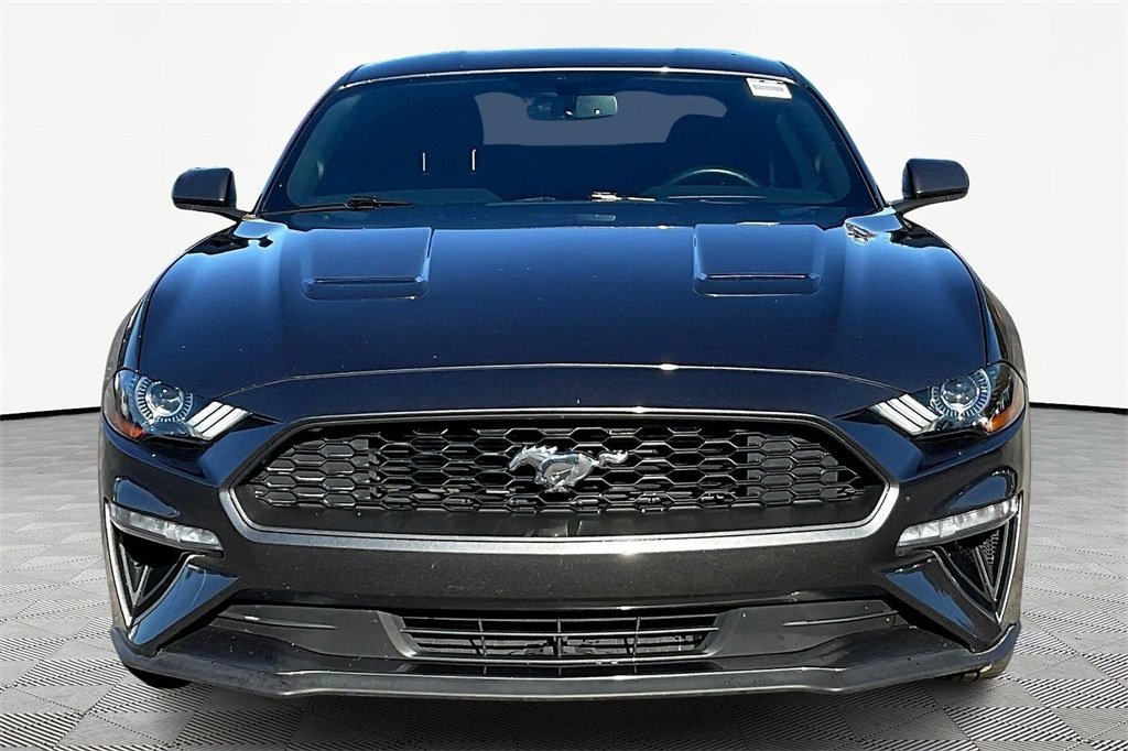 2020 Ford Mustang EcoBoost photo 2