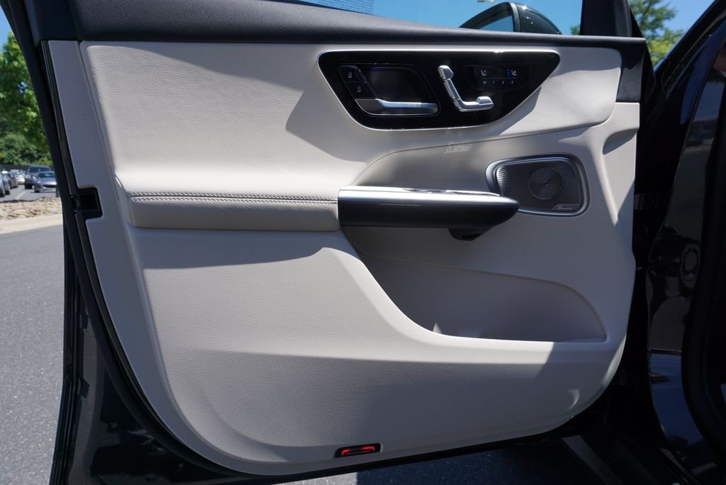 New 2026 Graphite Grey Metallic Mercedes-Benz GLC 300 image 18